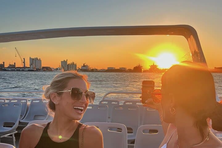 Sea Rocket Sunset & Intracoastal Cruise — Fort Lauderdale 75-Minute Waterway Tour photo 4