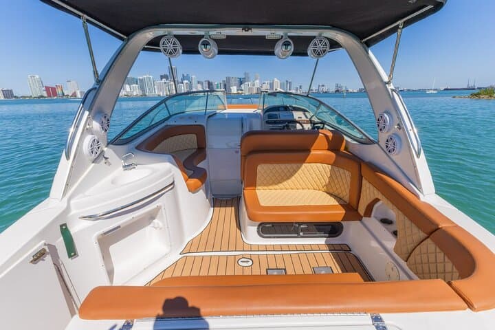 Private Miami Boat Cruise: Bayside, Star Island & Millionaire’s Row Views photo 1