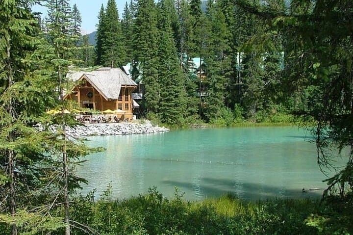 One-Day Rockies Classic: Lake Louise, Moraine, Emerald Lake & Johnston Canyon photo 4