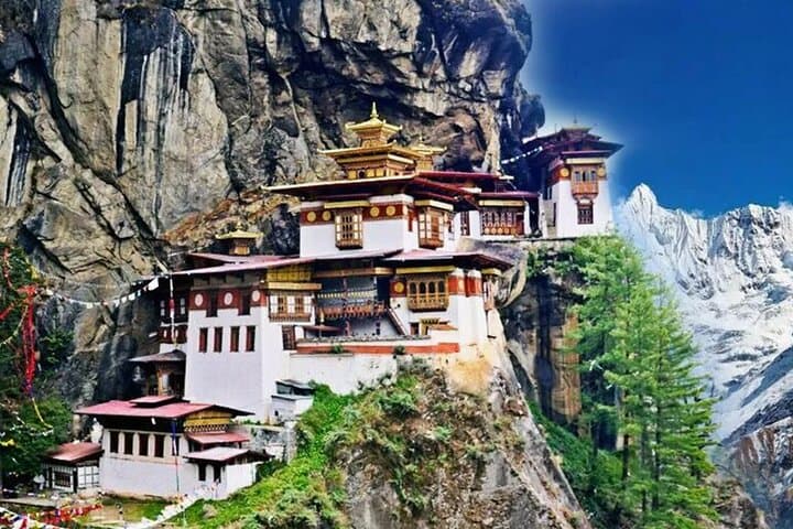 Enchanting 7-Day Bhutan Cultural Tour: Thimphu, Phobjikha & Tiger's Nest photo 3