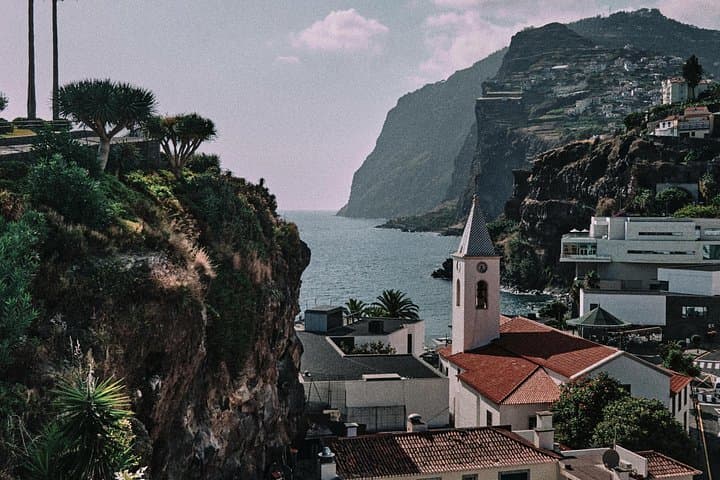 Funchal to Cabo Girao Small-Group Tour: Skywalk, Câmara de Lobos & Eira do Serrado photo 3