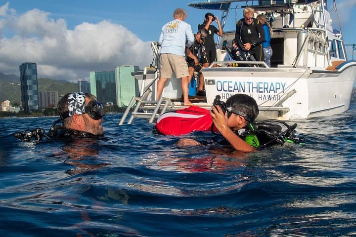 Discover Scuba Diving in Waikiki: Intro PADI Reef Dives from Ala Wai Harbor photo 2