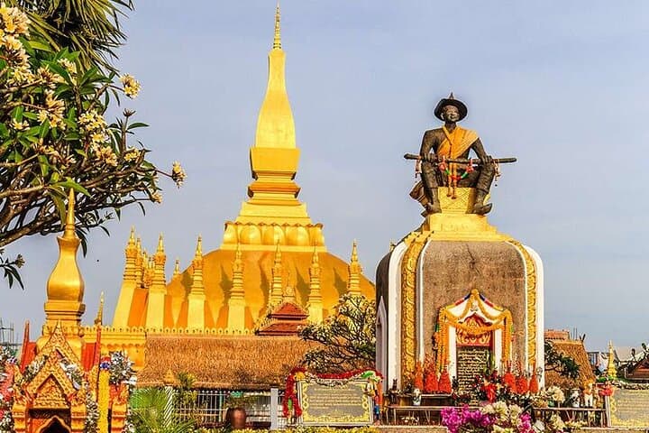 Vientiane City Tour and Buddha Park: Full-Day Cultural Walk with Lunch