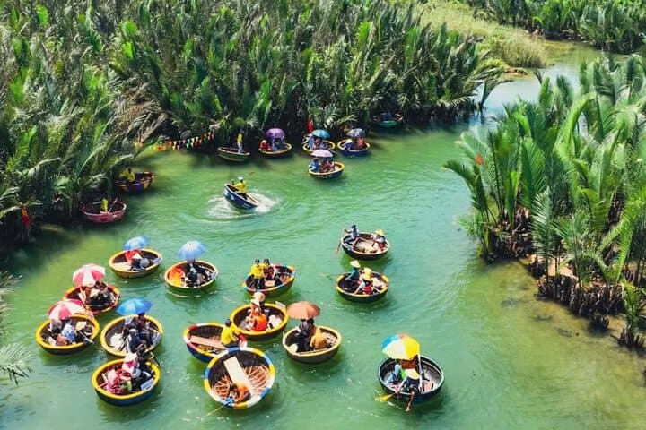 Golden Bridge to Imperial Hue: 4-Day Central Vietnam Highlights photo 4