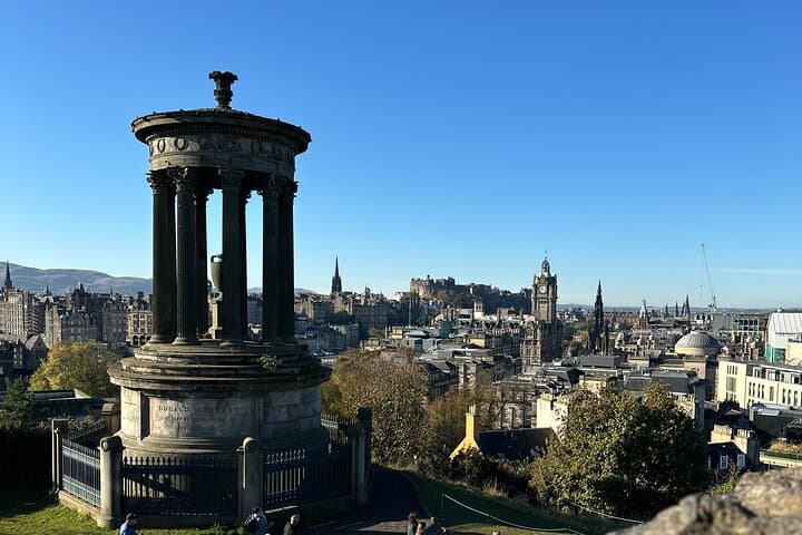Edinburgh Black Cab Half-Day: Royal Mile, Old Town & Arthur's Seat Private Tour photo 2
