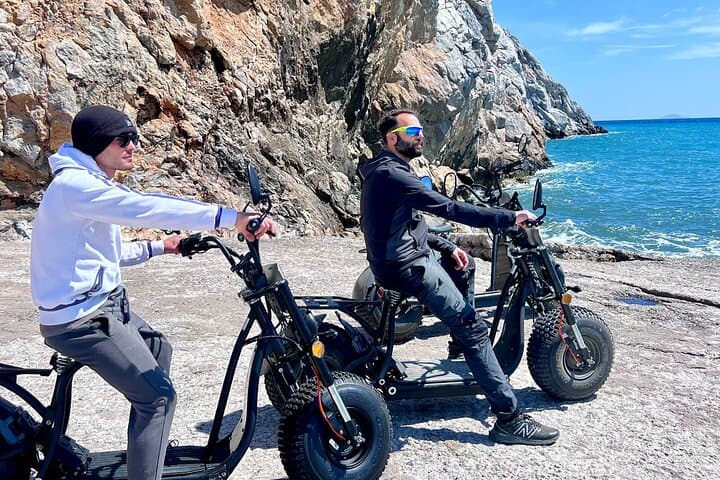 Santorini Electric Bike & Scooter Tour: Perissa to Caldera Views photo 2
