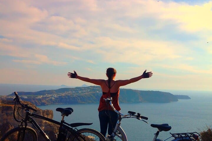 Santorini Electric Bike & Scooter Tour: Perissa to Caldera Views photo 4