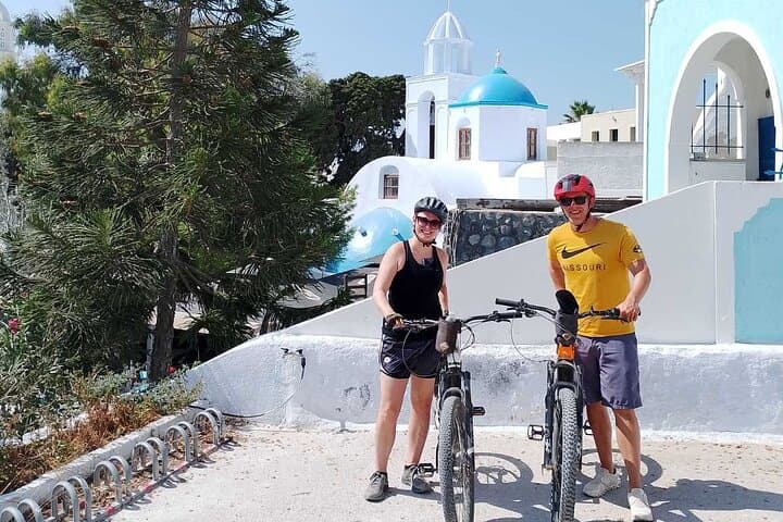 Santorini Electric Bike & Scooter Tour: Perissa to Caldera Views photo 3