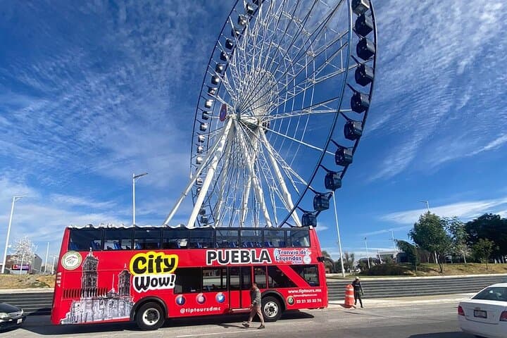 Estrella de Puebla Observation Wheel: Panoramic City Views & Park Access photo 2