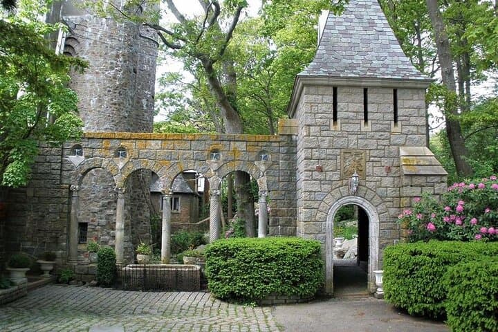 Salem and Hammond Castle Day Trip from Boston: Historic Sights and Coastal Cliffs photo 4