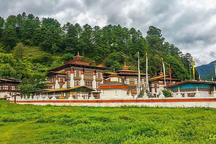 Druk Path Trek: Paro to Thimphu 8N/9D — High Himalayan Camping Trek in Bhutan photo 4