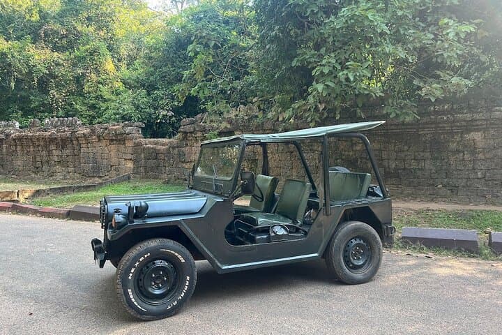 Private Angkor Wat Jeep Tour: Off-Road Angkor Temples & Ta Prohm Experience