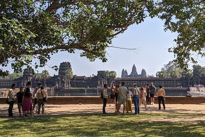 Private Angkor Wat Jeep Tour: Off-Road Angkor Temples & Ta Prohm Experience photo 3