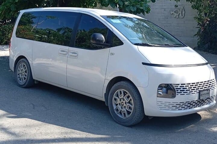 Private Transfer from Liberia Airport to Andaz Papagayo — Door-to-Door Shuttle photo 2