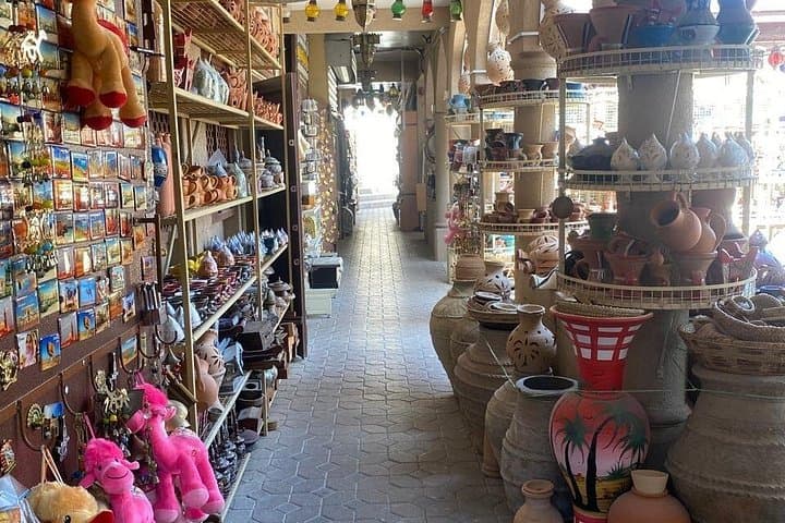 Nizwa to Jabal Akhdar: Full-Day Cultural and 4x4 Mountain Experience photo 3