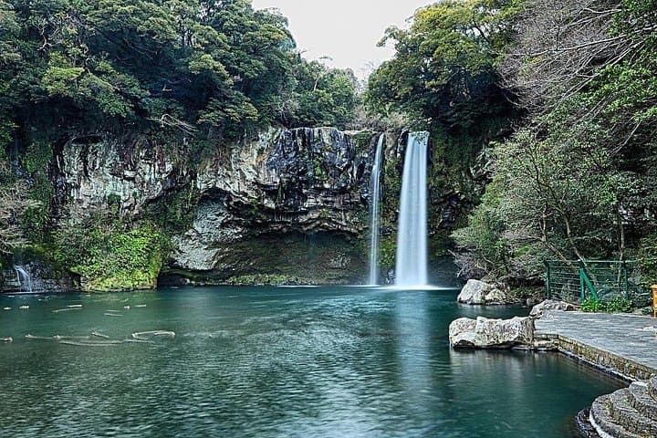 Jeju Island UNESCO Small-Group Day Tour — Halla, Lava Caves & Coastal Cliffs photo 2