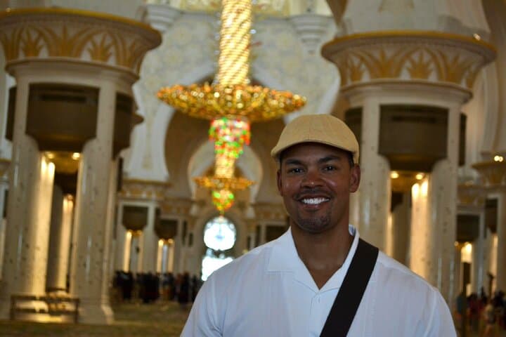 Private Abu Dhabi City Tour & Louvre Abu Dhabi: Full-Day Cultural and Architectural Highlights photo 6