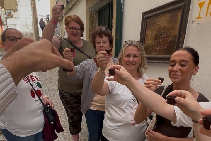 Old Lisbon Guided Tour: Alfama, Pastéis de Nata & Polaroids photo 2
