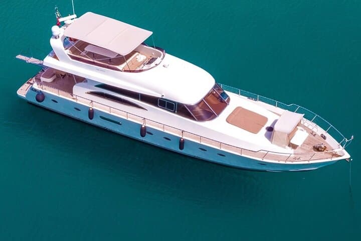 Private Bosphorus Yacht Cruise: See Istanbul’s Landmarks from a Luxury Yacht photo 2