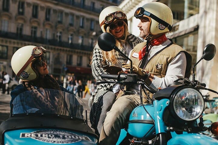 Paris Sidecar Vintage Private City Tour — 90-Minute Motorcycle Sidecar Experience