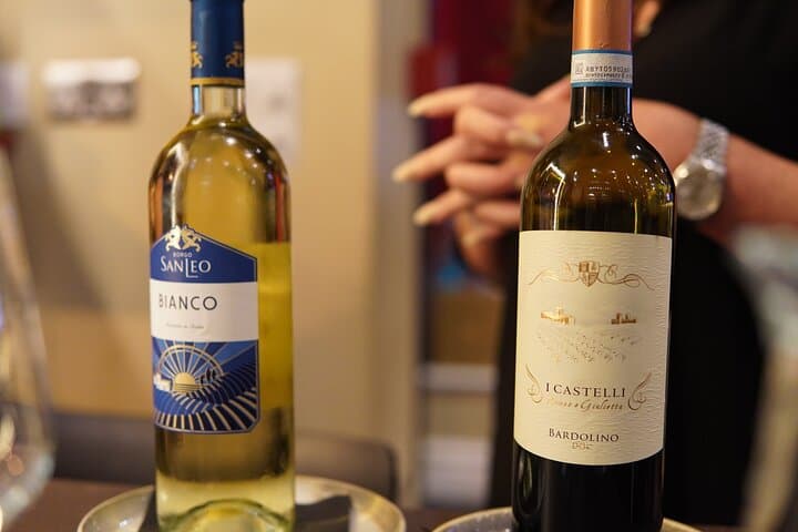 Liverpool Wine Tour Experience: Guided City Wine Walk with Tastings photo 6