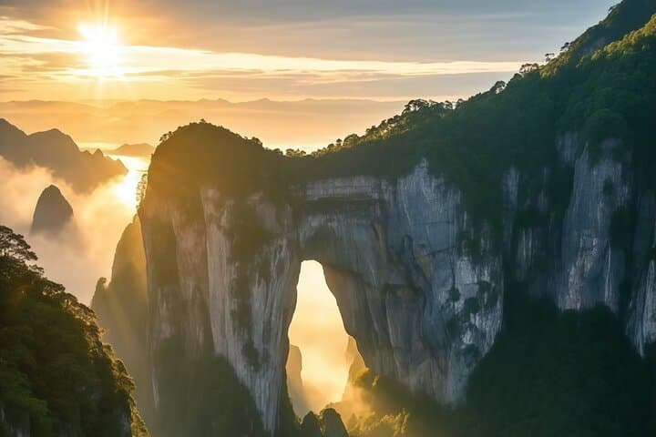 Zhangjiajie National Park VIP Fast-Pass: One-Day Tour of the Avatar Mountains