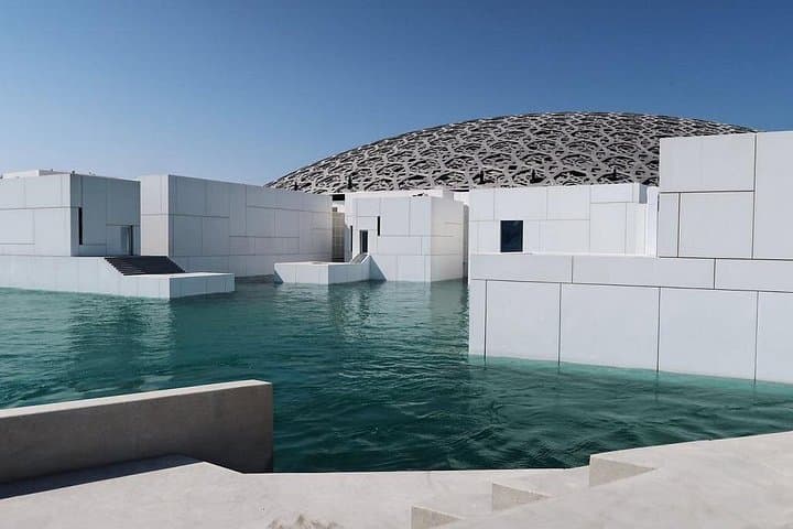 Dubai to Abu Dhabi Day Trip — Sheikh Zayed, Qasr Al Watan & Etihad Towers photo 2