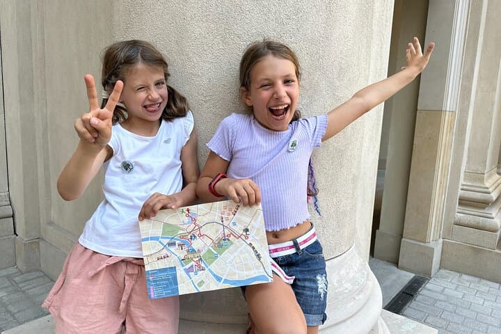 Berlin Family Self-Guided Exploration Game — 3km Historic Scavenger Hunt photo 2