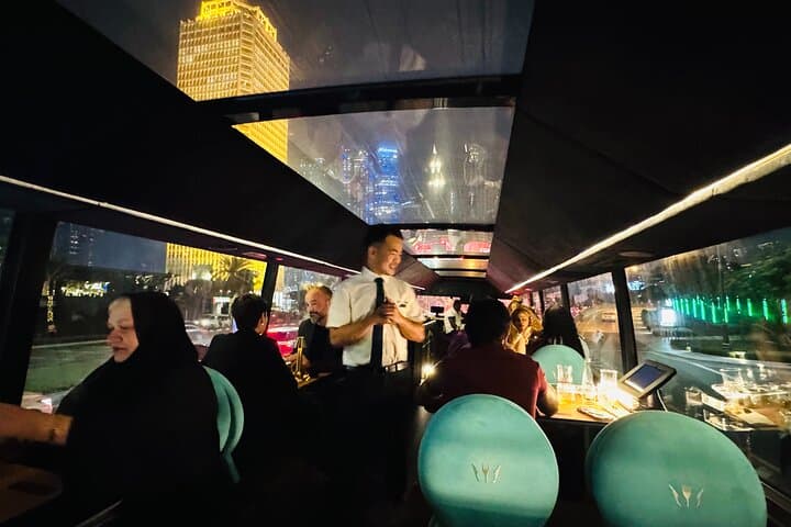 Dubai Nighttime Fine-Dining Panoramic Sightseeing Bus Tour photo 4