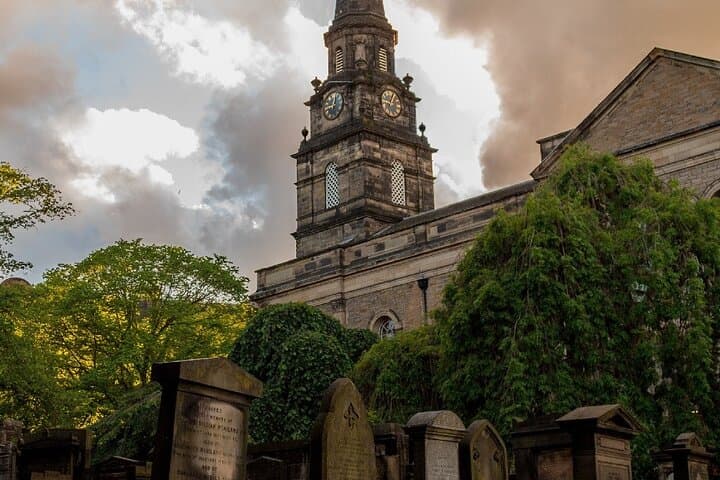 Edinburgh Witchery Private Walking Tour: Haunted Evening Walk Through the Old Town