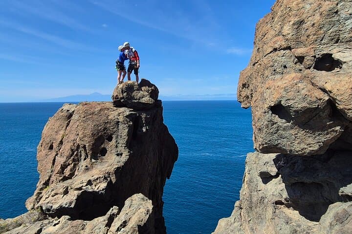Coasteering Gran Canaria: Atlantic Mountains Ocean and Mountain Adventure photo 5