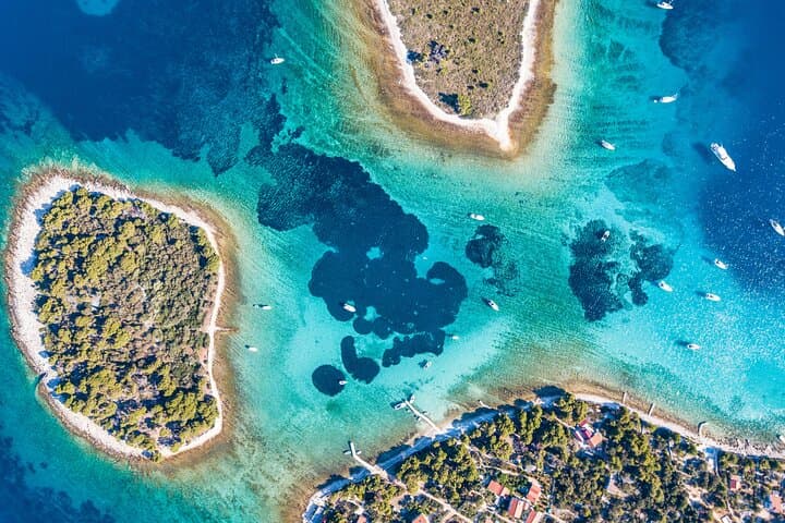 Half-Day Blue Lagoon Speedboat Tour from Split: Swim, Snorkel & Trogir Stop