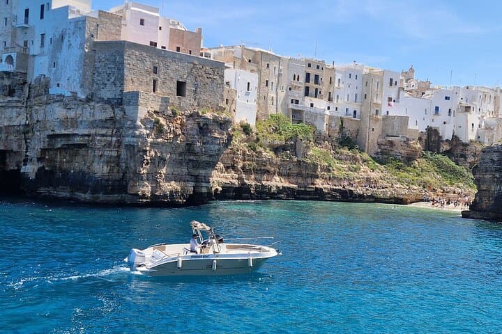Polignano Boat Tour with Aperitif: Cliffs, Caves & Swim photo 6