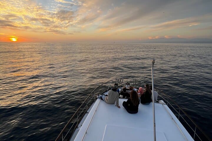 Marina Del Rey Luxury Yacht Experience: 75-Min Harbor Cruise & Coastal Views photo 3