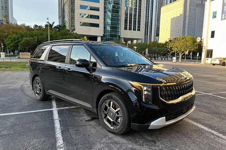 Private Port of Miami Transfer: Luxury Hotel-to-Cruise Shuttle photo 1