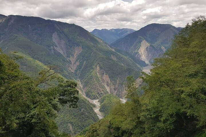 Nanheng Adventure Day Tour from Kaohsiung: Misty Forests, Yakou Sunrise & Tianchi Lake photo 2