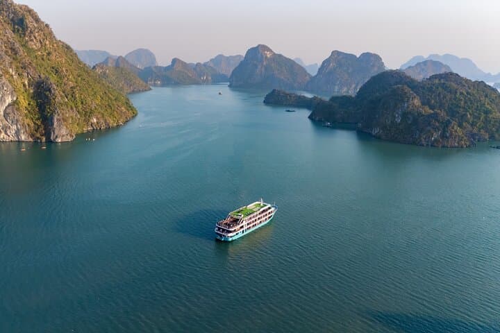 3-Day Luxury Cruise in Halong & Lan Ha Bay — Kayak, Viet Hai Village & White-Sand Beaches photo 5