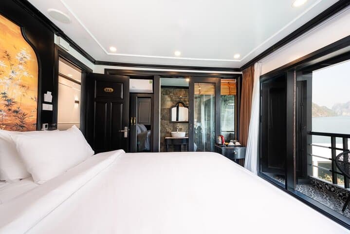 3-Day Luxury Cruise in Halong & Lan Ha Bay — Kayak, Viet Hai Village & White-Sand Beaches photo 3