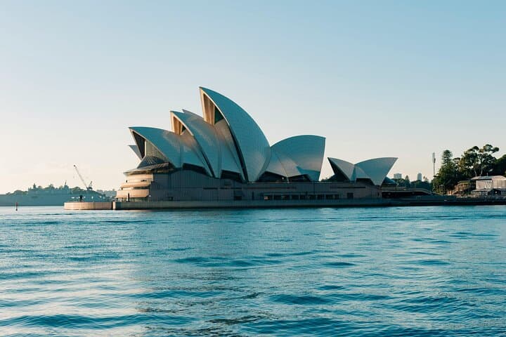 Custom Private One-Day Sydney Highlights Tour — Opera House, Bondi & The Rocks photo 5