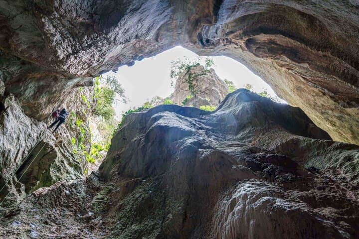 Canyoning Codula Fuili: Cala Gonone’s Limestone Descent to Cala Fuili