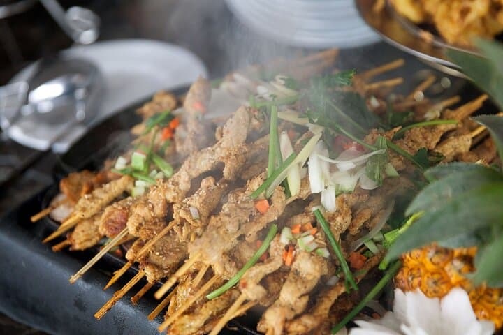Three-Day Halong Bay Cruise from Hanoi: Kayaking, Caves & Titov Island photo 2