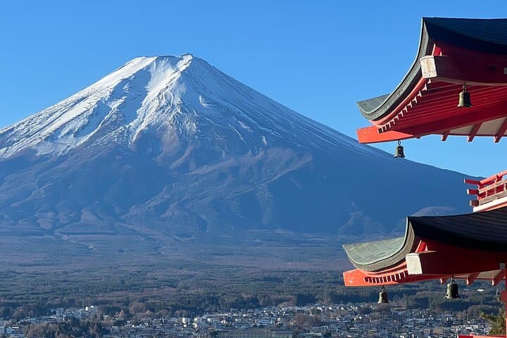 Full-Day Mount Fuji Private Tour: Lake Kawaguchiko, Chureito Pagoda & Cultural Stops photo 4