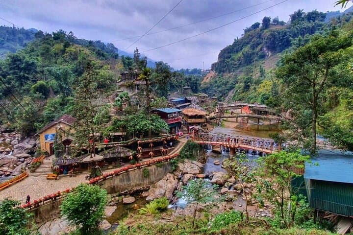 Hanoi to Sapa 2-Day Cat Cat Village & Fansipan Cable Car Adventure photo 4