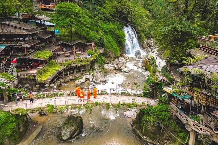 Hanoi to Sapa 2-Day Cat Cat Village & Fansipan Cable Car Adventure photo 6