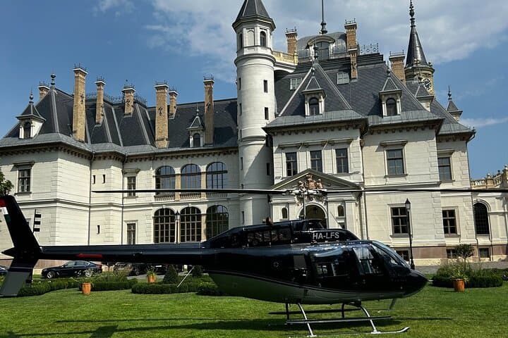 Budapest Helicopter Winery Tour: Etyek & Mór Tasting by Air