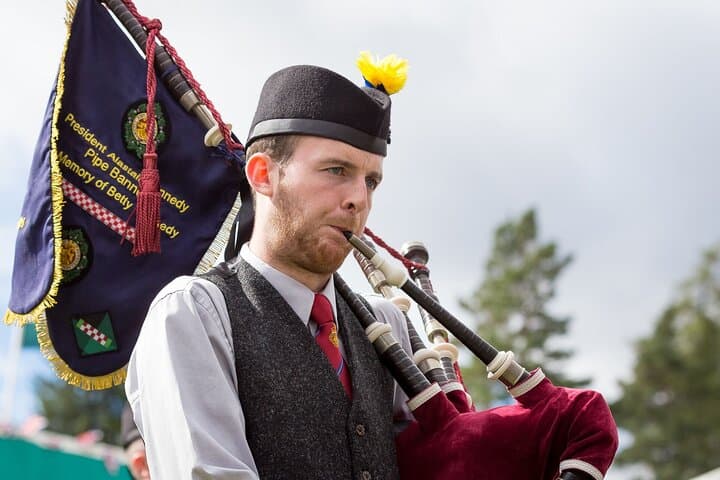 Highland Games from Edinburgh: Day Trip to Scotland's Clan Festivals photo 6