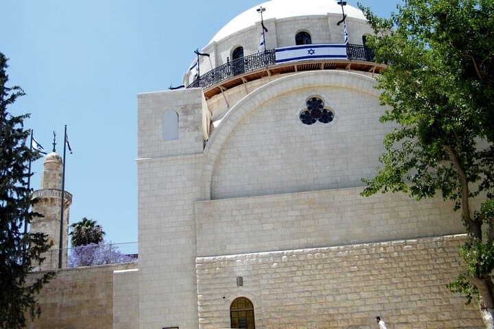Walking Through Jewish Heritage in Punta del Este: Private Old Town Tour