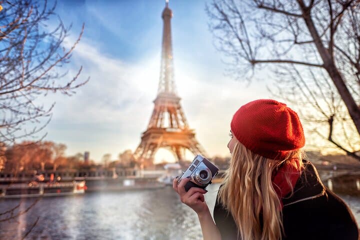 Half-Day Small-Group Paris City Tour: Eiffel, Louvre & Notre-Dame by Minivan