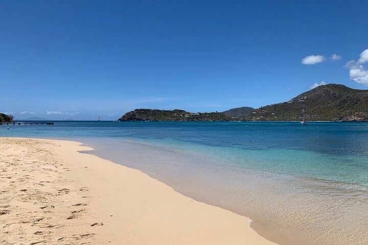 Half-Day Antigua Historical Tour & Pigeon Point Beach Escape photo 5