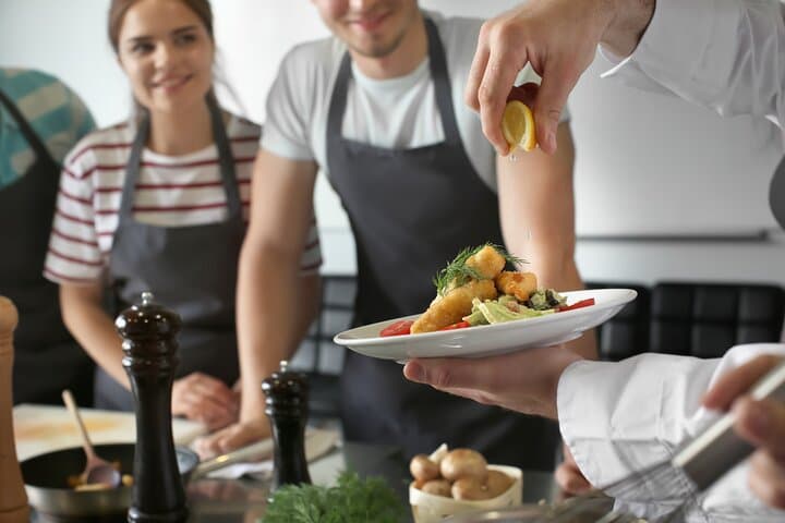 London Home Cooking Class & 7-Course Tasting Dinner in an Edwardian House